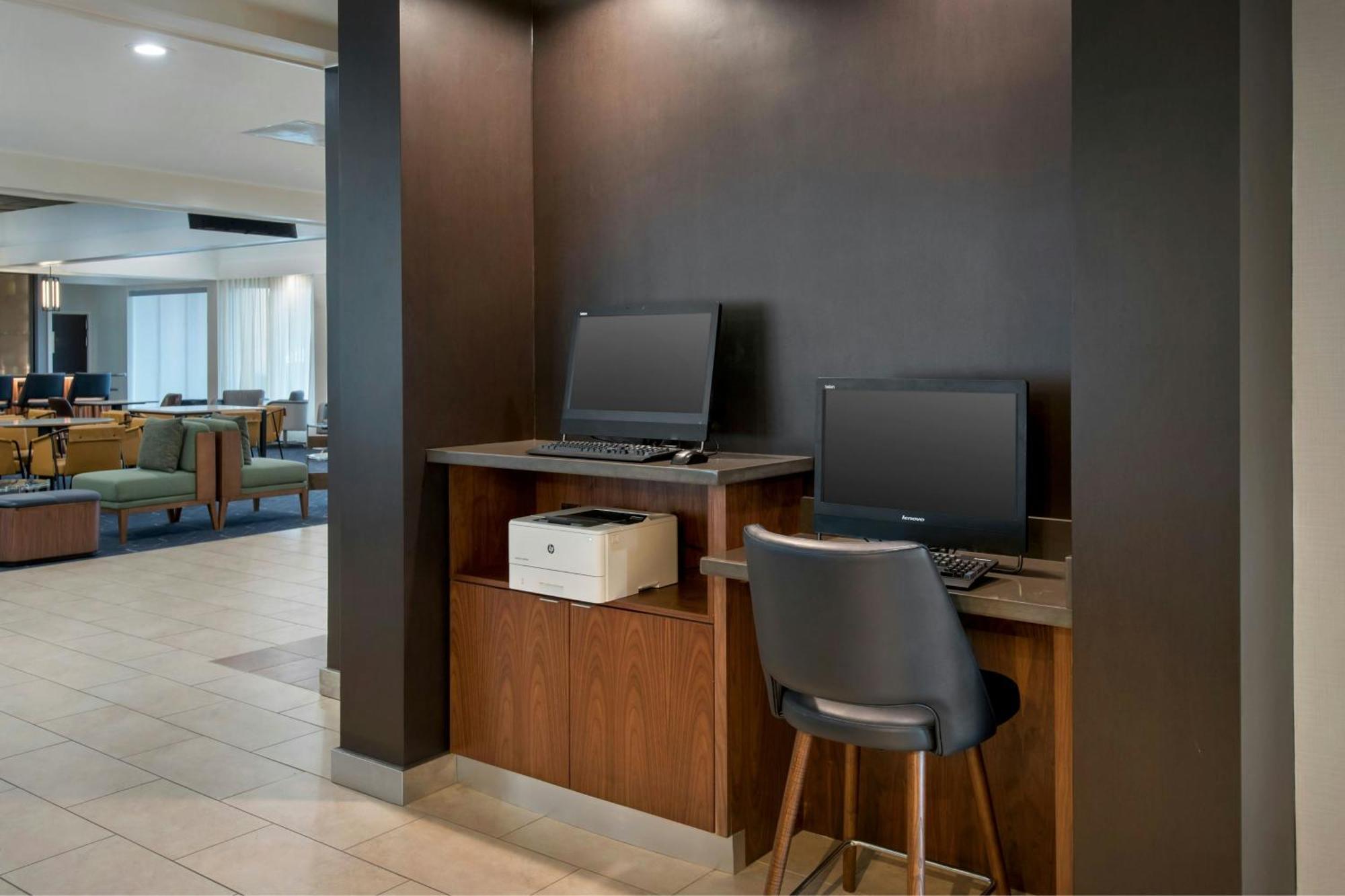 Courtyard By Marriott New Carrollton לנדובר מראה חיצוני תמונה