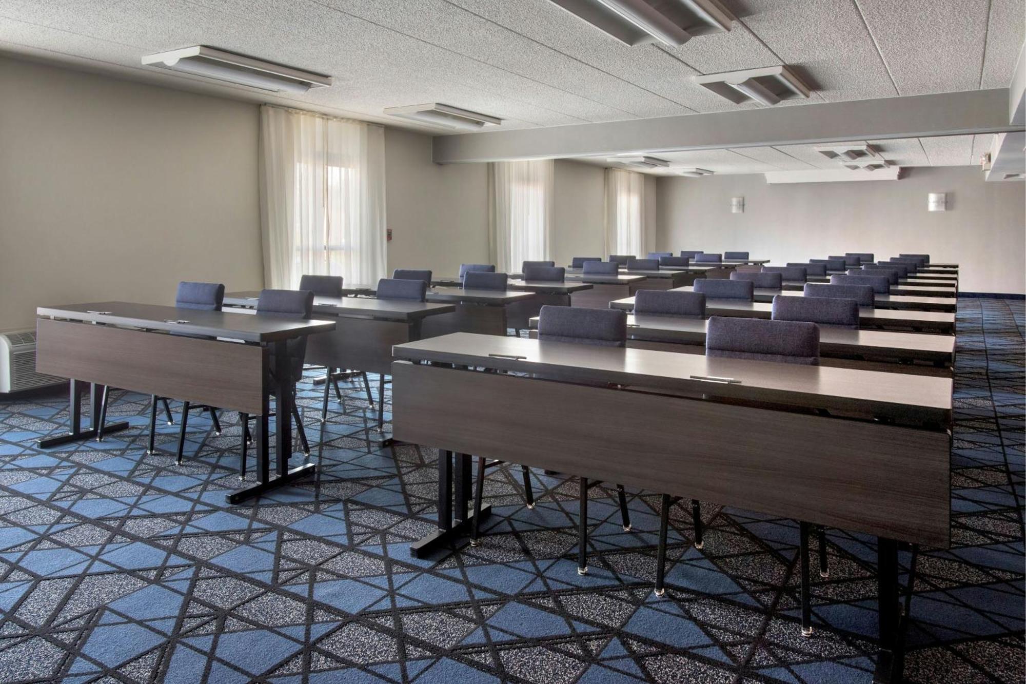 Courtyard By Marriott New Carrollton לנדובר מראה חיצוני תמונה