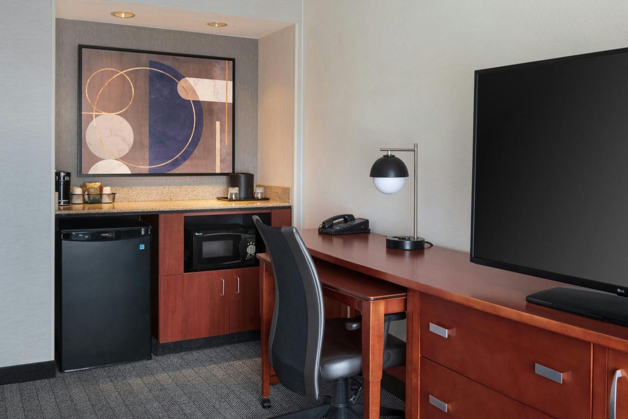 Courtyard By Marriott New Carrollton לנדובר מראה חיצוני תמונה