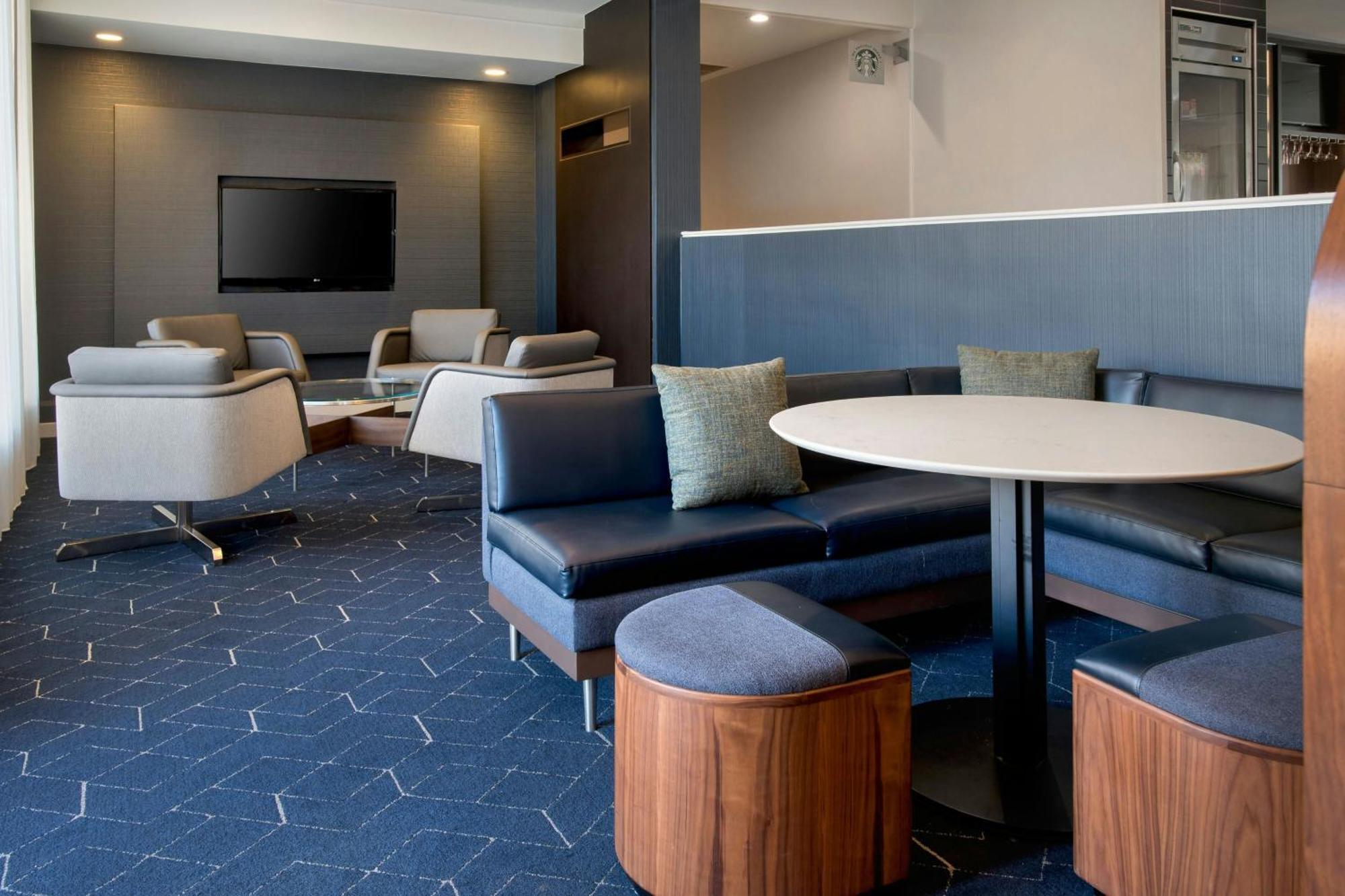 Courtyard By Marriott New Carrollton לנדובר מראה חיצוני תמונה